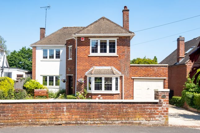 Detached house for sale in Highland Road, Kenilworth