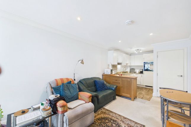 Flat 30 Fleur de Lis, Courtland Road, Paignton photo 3