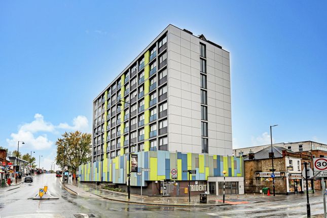 Studio flat on Trident House, 76,Flat 67, Station Road, Hayes, £200,000