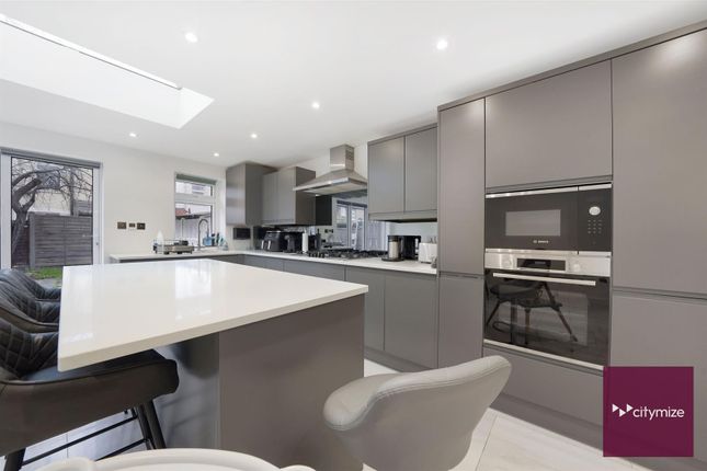 111, Whyteville Road, London photo 2