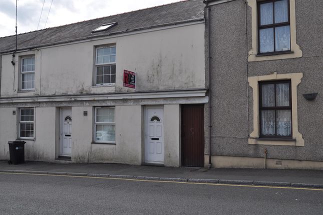Duplex to rent in Holborn Road, Holyhead