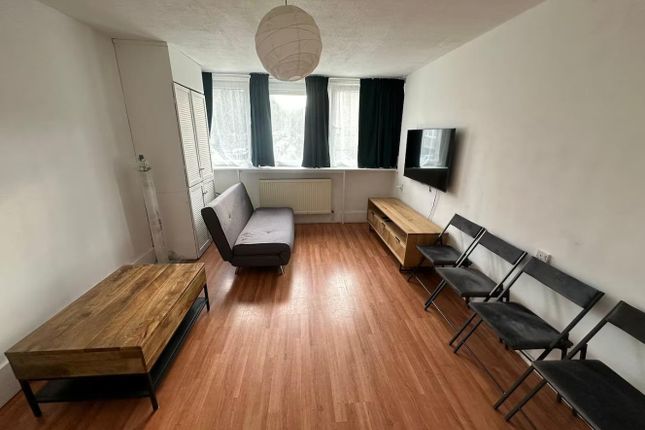 17, Soldene Court, Georges Road photo 5