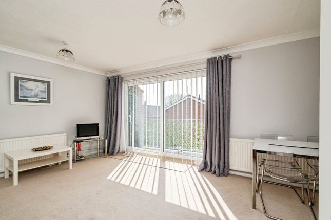 5, Staithe Close, Norwich photo 4
