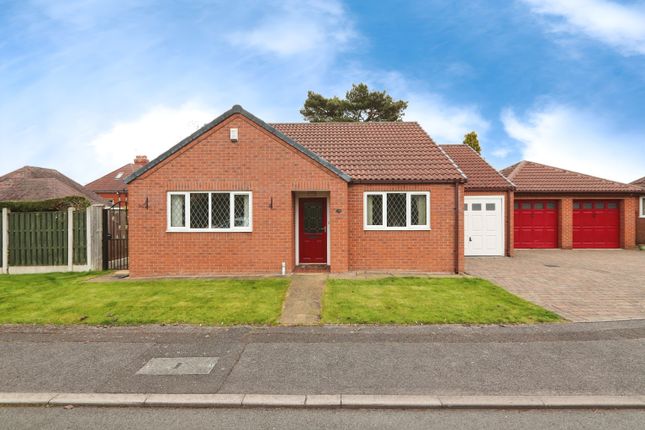 Thumbnail Bungalow for sale in Linden Park Grove, Chesterfield, Derbyshire