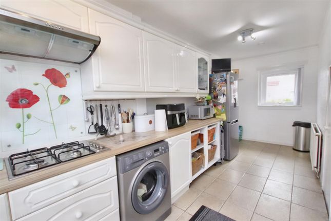 End terrace house for sale in Earn Crescent, Wishaw