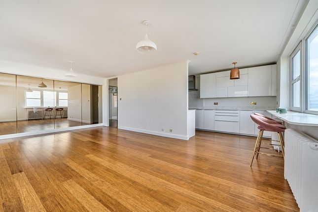 Courtenay Terrace, Hove photo 4