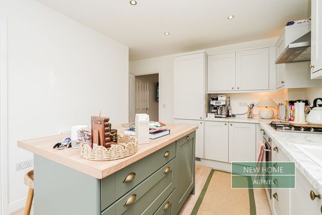 10, Havering Court, Consett photo 3