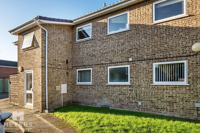Flat Flat 8, Mill Lane, Coopers Close, Wareham photo 2