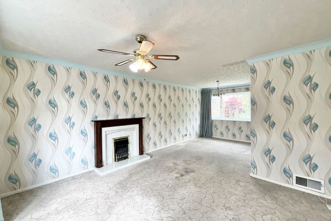 11 Limewood Close, Stoke-On-Trent photo 2