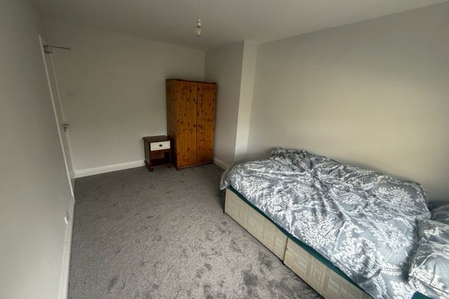 1-bed house on 41 Middlemore Road, Birmingham, £87/mo