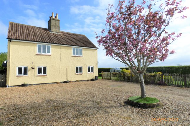 Thumbnail Detached house to rent in Hardley Hall Lane, Hardley, Norwich
