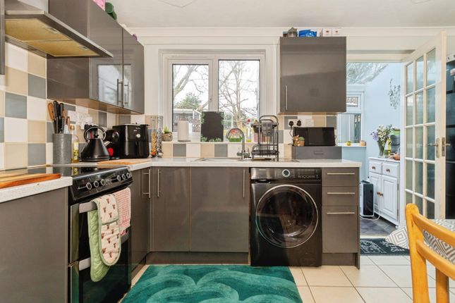 40, Knights Way, Redruth photo 3