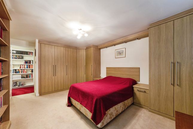 2, Hayfield Gardens, Birmingham photo 3