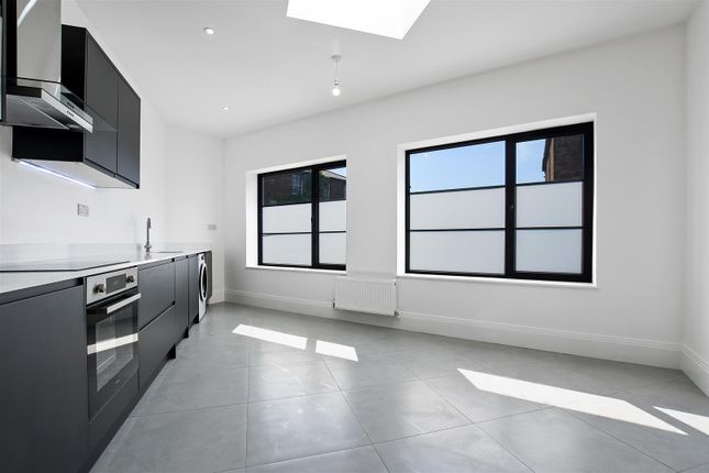 4, Albion House, Albion Road, Twickenham photo 3
