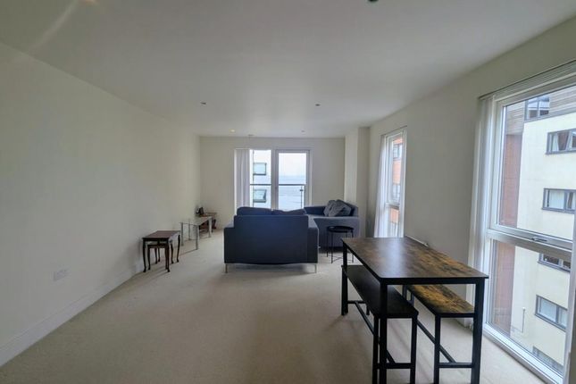 105 Meridian Bay, Trawler Road photo 3