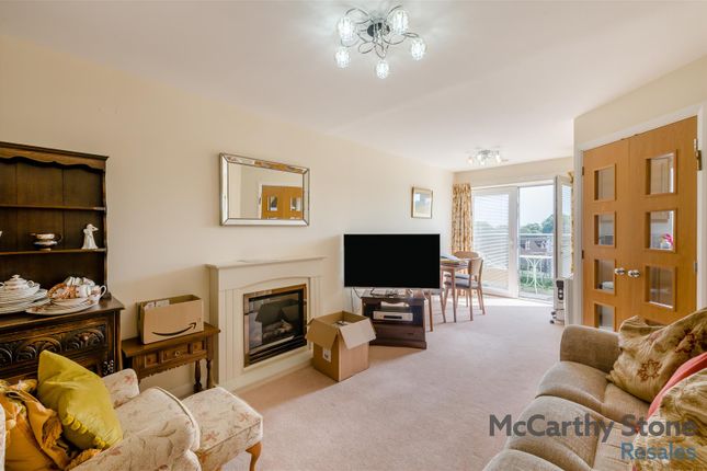 59 Thackrah Court, Squirrel Way, Leeds photo 4
