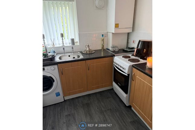 Rotherfield Square, Sunderland photo 5