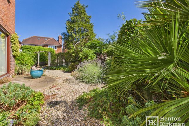 12, St Johns Road, Billericay photo 4