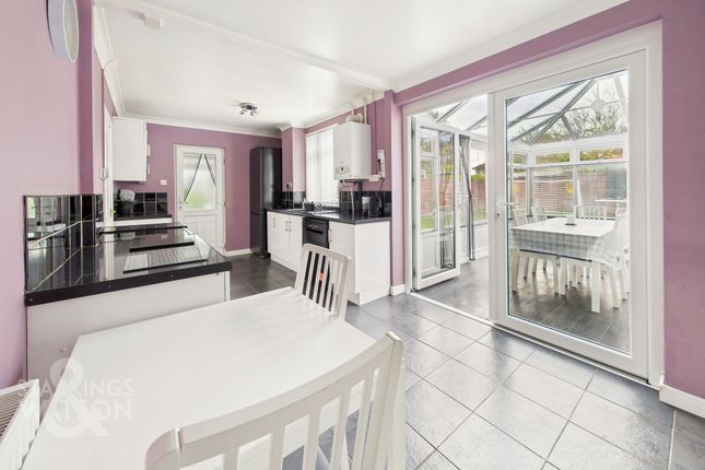4 Rachel Close, Norwich photo 3