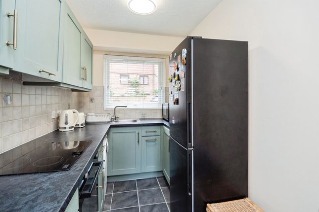 Flat 10, Glendale Court, Sandhurst Road, Tunbridge Wells photo 4