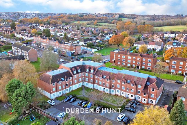 Thumbnail Flat for sale in Hubbard Court, Valley Hill, Loughton