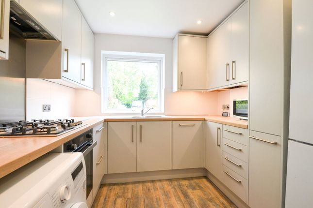 Bridgewater Road, Weybridge photo 3