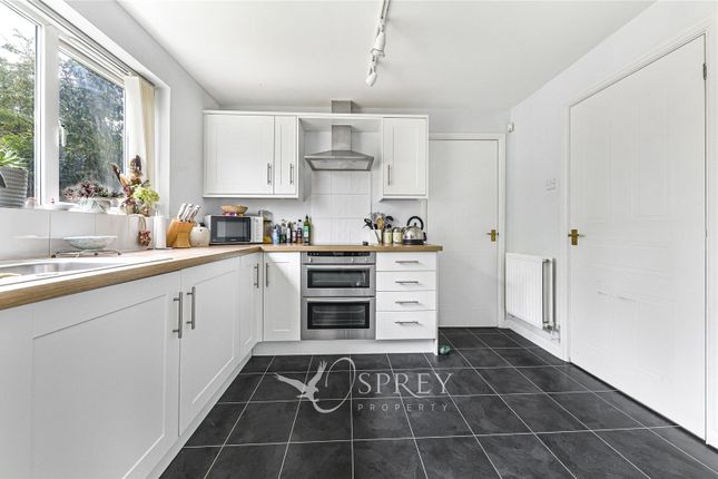 27, St. Christophers Drive, Northamptonshire, PE8 photo 4