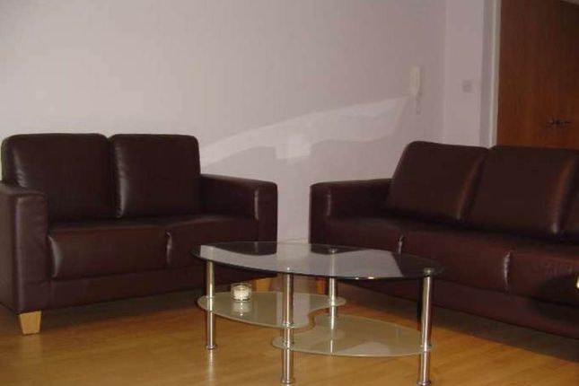 Flat 03, Behrens Warehouse, Bradford photo 3
