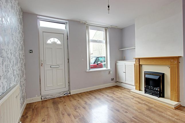 Terraced house to rent in Cross London Street, New Whittington, Chesterfield, Derbyshire