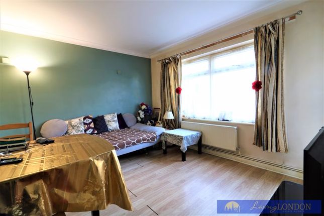 23, Dunraven Drive, Enfield photo 3