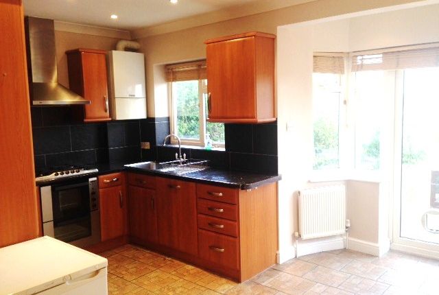 Girton Road, Northolt photo 2
