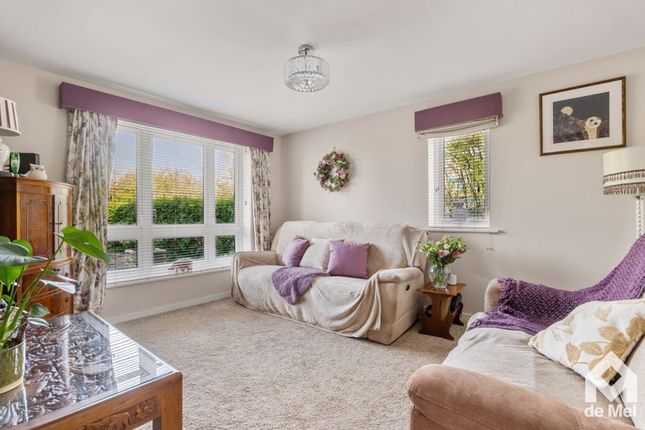 11, Cape Ruby Close, Cheltenham photo 3