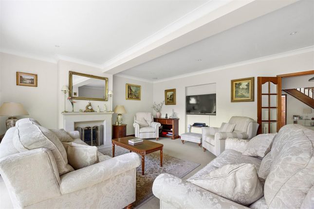 10, Ravensmere, Epping photo 3