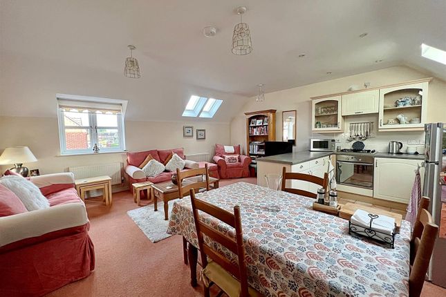 Flat for sale in St. Marys Court, Kenilworth