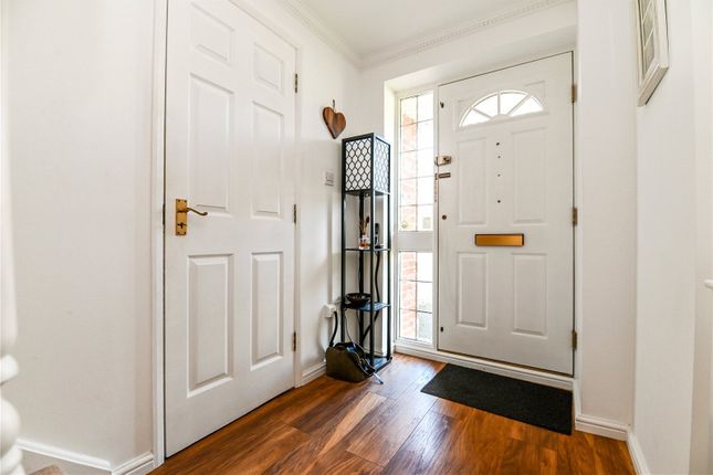 4, Forest Oak Drive, Hampshire photo 4