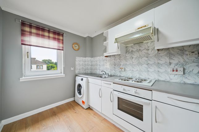 Wellmeadow Farm, Flat 8, Meadow Way, Newton Mearns photo 4