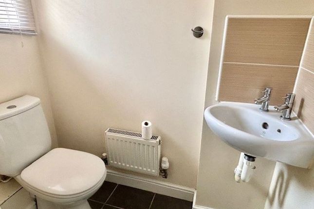 58, Buzzard Road, Calne photo 5