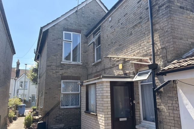 Flat 3, 45, Garland Road, Poole photo 2