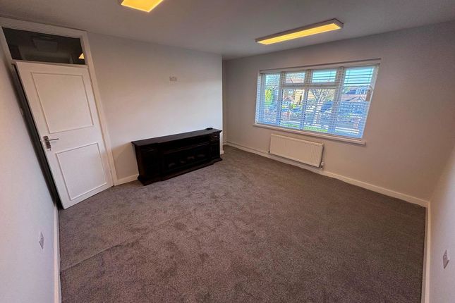 10, Hudson Road, Hayes photo 4