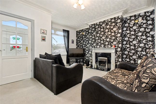 18, Halliday Place, West Yorkshire photo 3