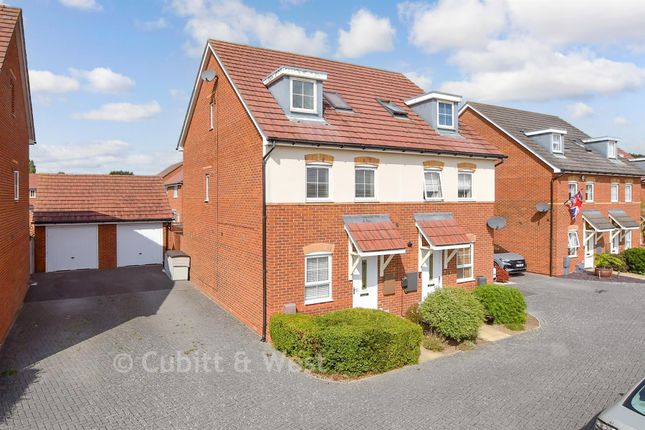 4-bed house on 39, Daffodil Way, Havant, £390,000