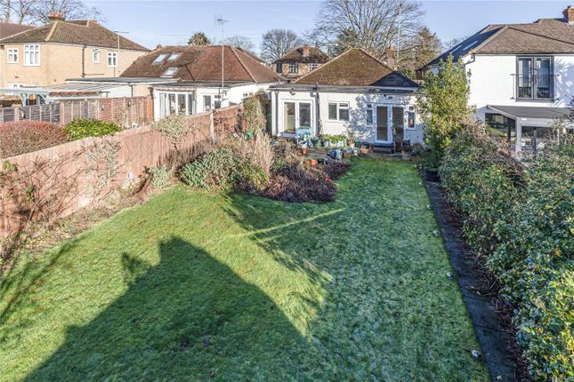 37, Lindsay Road, Addlestone photo 3