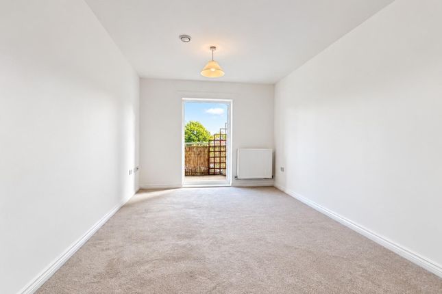 Jubilee Drive, Fleet photo 4