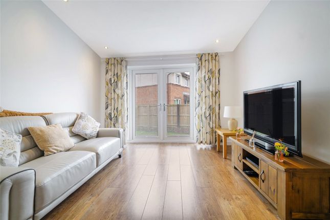 22, Bridgend Crescent, Glasgow photo 4