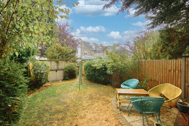 Flat 2 10, Cedars Road, Kingston Upon Thames photo 2