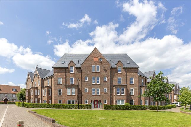 Thumbnail Flat for sale in Wyvern Way, Burgess Hill, West Sussex