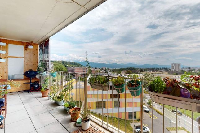 Thumbnail Apartment for sale in Le Mont-Sur-Lausanne, Canton De Vaud, Switzerland