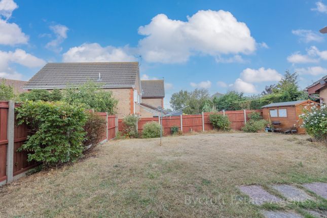22, Airedale, Lowestoft photo 4