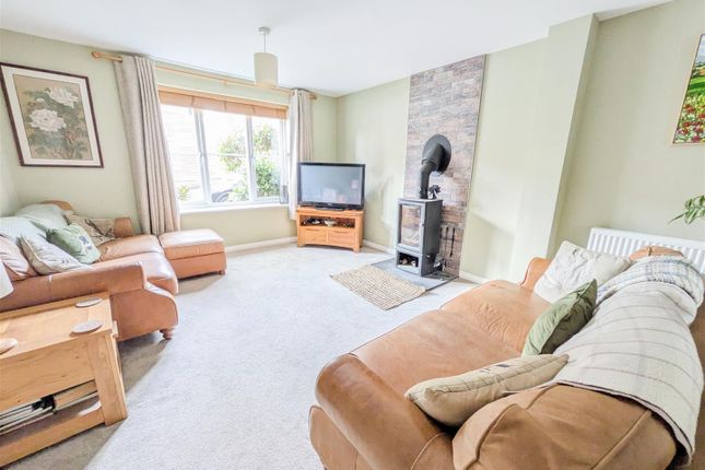 22, Mead Lane, Uckfield photo 3