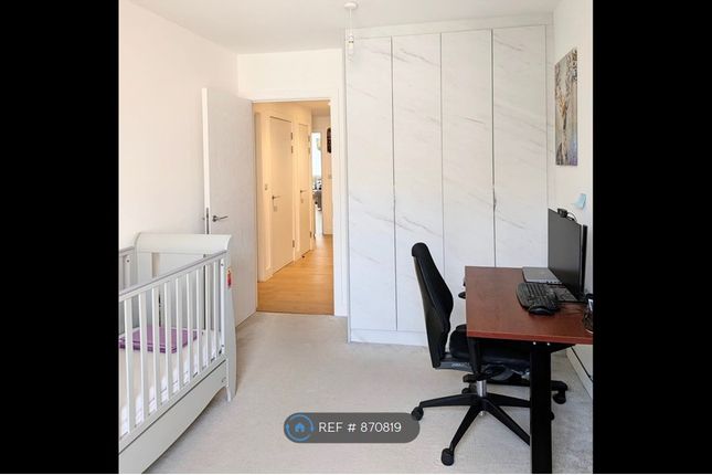 Oak Apartments, Grove Park, London photo 3